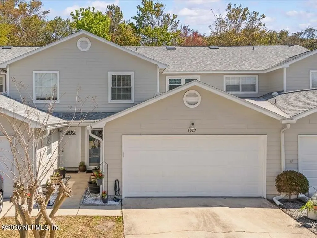 3927 Meadowview Drive N Jacksonville FL 32225