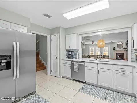 3927 Meadowview Drive N Jacksonville FL 32225