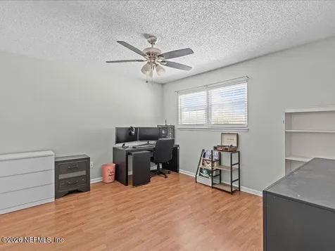 3927 Meadowview Drive N Jacksonville FL 32225