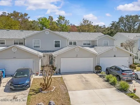 3927 Meadowview Drive N Jacksonville FL 32225
