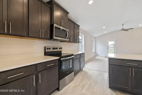 3350 Meadow Ridge Place Green Cove Springs FL 32043