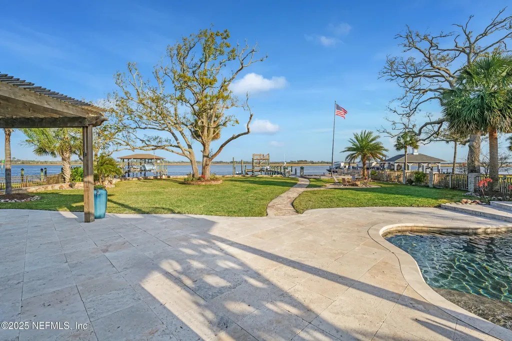 4235 Stacey Road E Jacksonville FL 32250