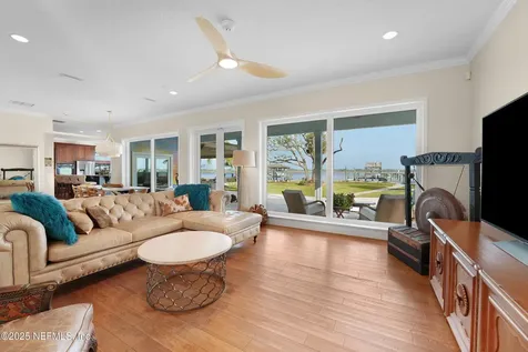 4235 Stacey Road E Jacksonville FL 32250