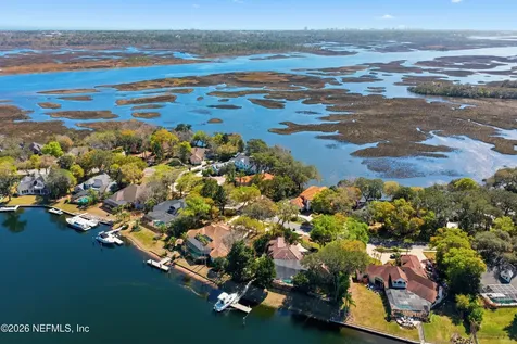 1049 Shipwatch Drive E Jacksonville FL 32225