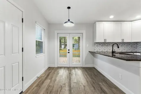 5501 Keystone Drive S Jacksonville FL 32207