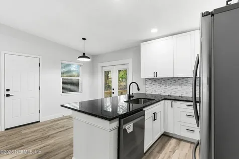 5501 Keystone Drive S Jacksonville FL 32207