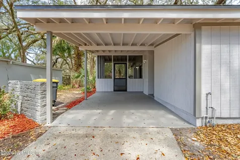 5501 Keystone Drive S Jacksonville FL 32207