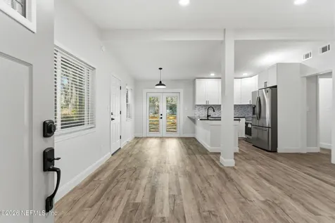 5501 Keystone Drive S Jacksonville FL 32207