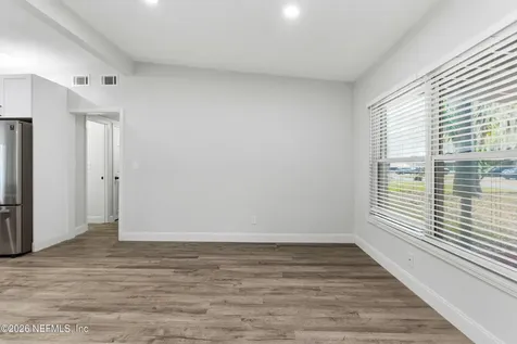 5501 Keystone Drive S Jacksonville FL 32207