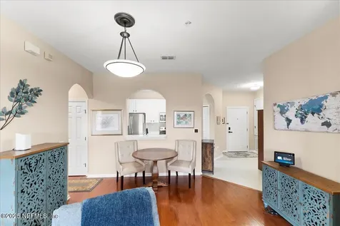 7801 Point Meadows Drive Jacksonville FL 32256