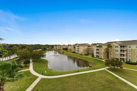 7801 Point Meadows Drive Jacksonville FL 32256