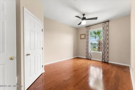 7801 Point Meadows Drive Jacksonville FL 32256