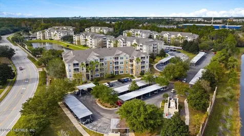 7801 Point Meadows Drive Jacksonville FL 32256