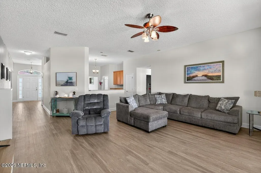 620 Martin Lakes Drive E Jacksonville FL 32220
