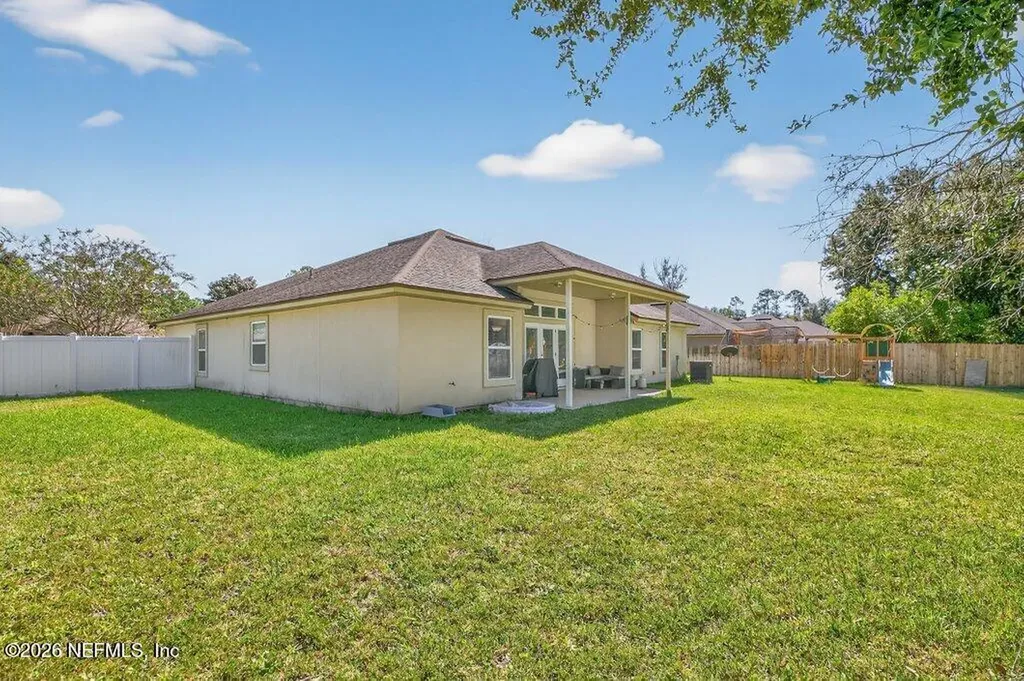 620 Martin Lakes Drive E Jacksonville FL 32220
