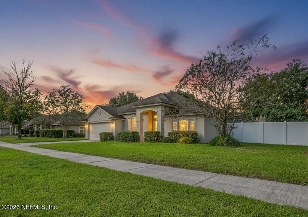 620 Martin Lakes Drive E Jacksonville FL 32220
