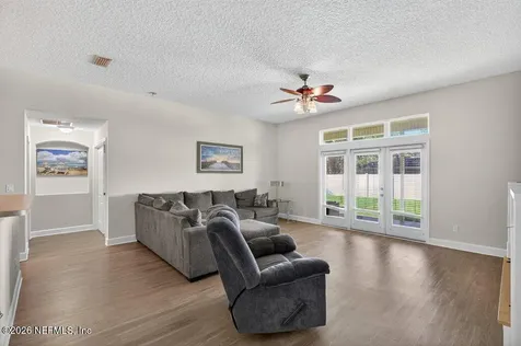 620 Martin Lakes Drive E Jacksonville FL 32220