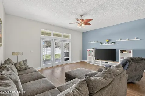 620 Martin Lakes Drive E Jacksonville FL 32220