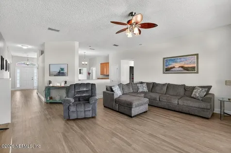 620 Martin Lakes Drive E Jacksonville FL 32220