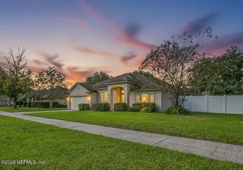 620 Martin Lakes Drive E Jacksonville FL 32220