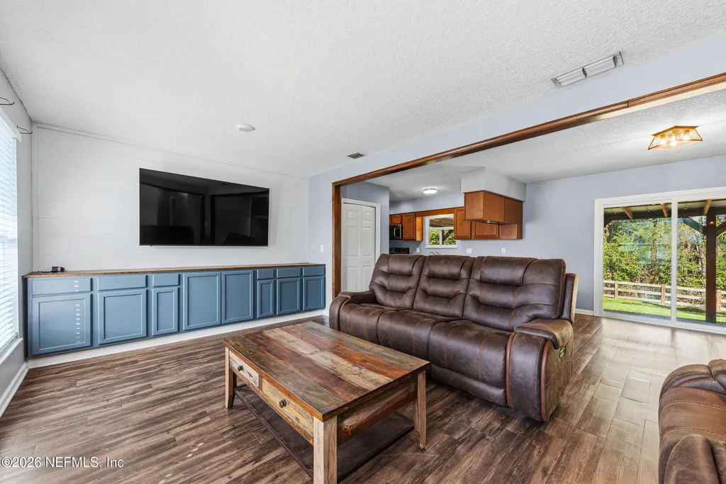 8729 Pinon Drive Jacksonville FL 32221