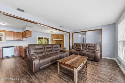 8729 Pinon Drive Jacksonville FL 32221