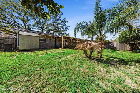 8729 Pinon Drive Jacksonville FL 32221
