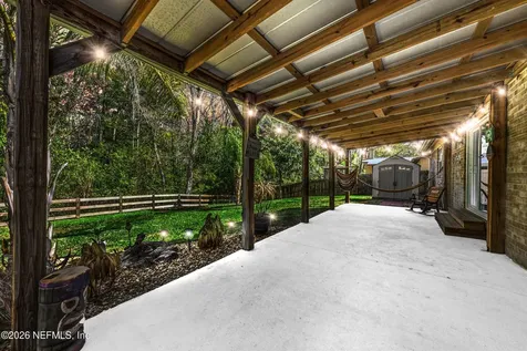 8729 Pinon Drive Jacksonville FL 32221