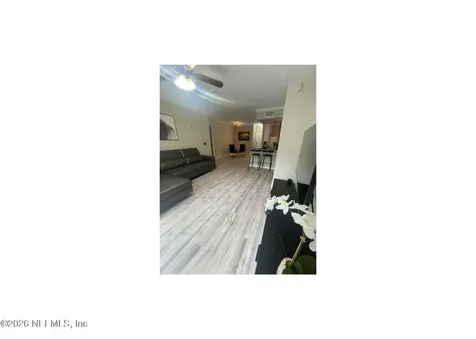 8539 W Gate Prwy Jacksonville FL 32216