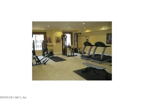 8539 W Gate Prwy Jacksonville FL 32216