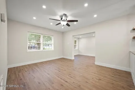 5112 Sharon Terrace Jacksonville FL 32207