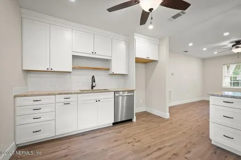 5112 Sharon Terrace Jacksonville FL 32207