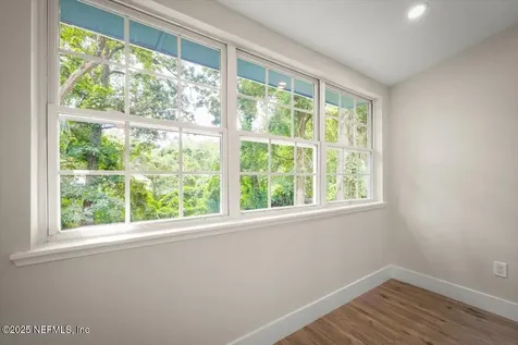 5112 Sharon Terrace Jacksonville FL 32207
