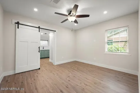 5112 Sharon Terrace Jacksonville FL 32207