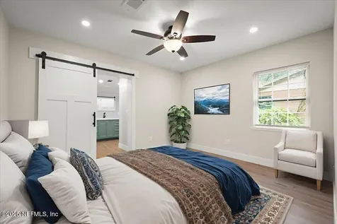 5112 Sharon Terrace Jacksonville FL 32207