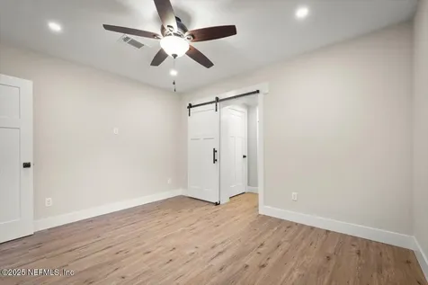5112 Sharon Terrace Jacksonville FL 32207