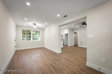 5112 Sharon Terrace Jacksonville FL 32207