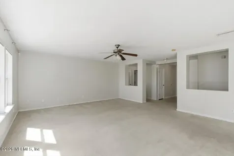 12345 Bristol Creek Drive Jacksonville FL 32218