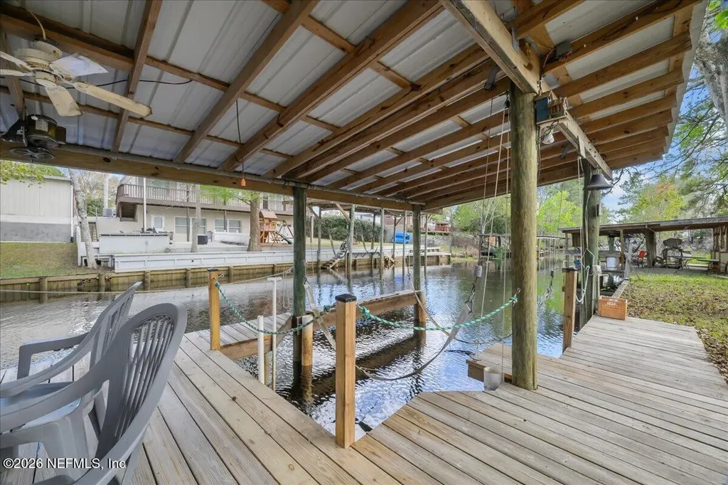 120 Waterway Avenue Satsuma FL 32189