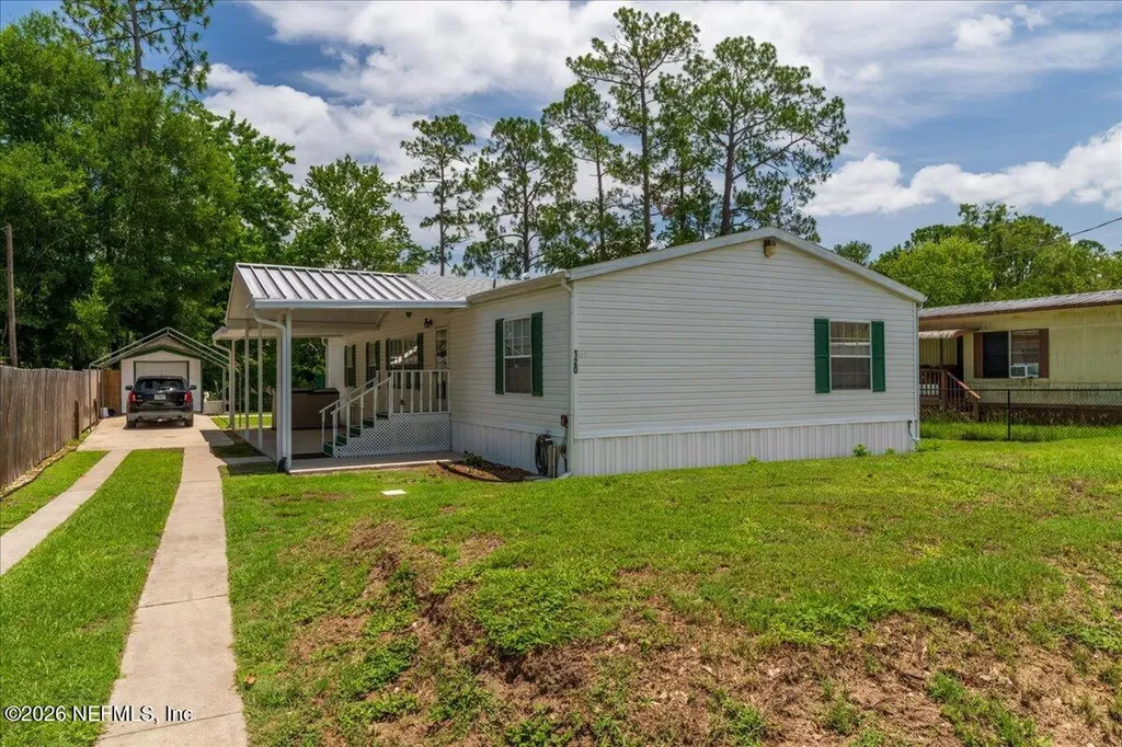 120 Waterway Avenue Satsuma FL 32189