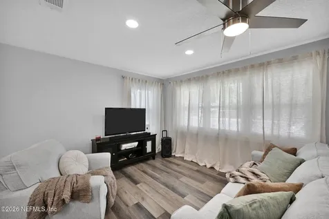 6542 Wilson Boulevard Jacksonville FL 32210