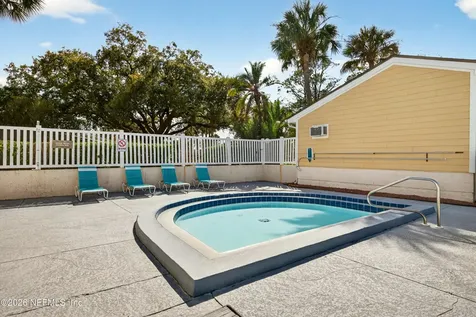7936 Los Robles Court Jacksonville FL 32256