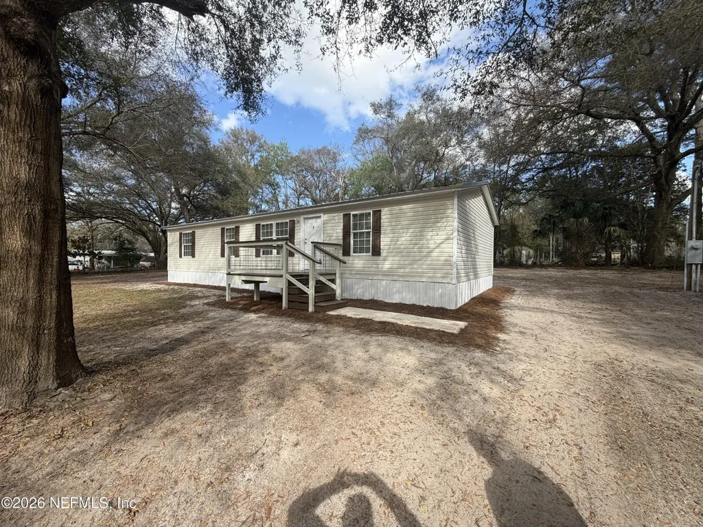 204 Rabbit Track Road Satsuma FL 32189