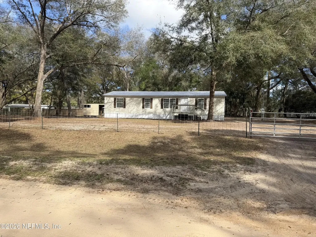 204 Rabbit Track Road Satsuma FL 32189