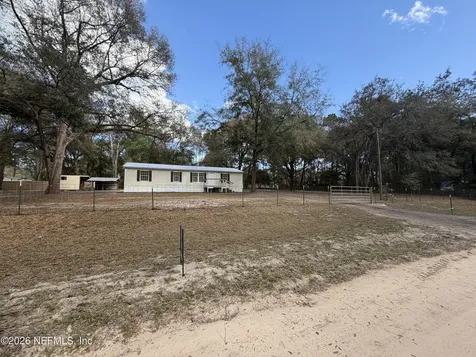 204 Rabbit Track Road Satsuma FL 32189