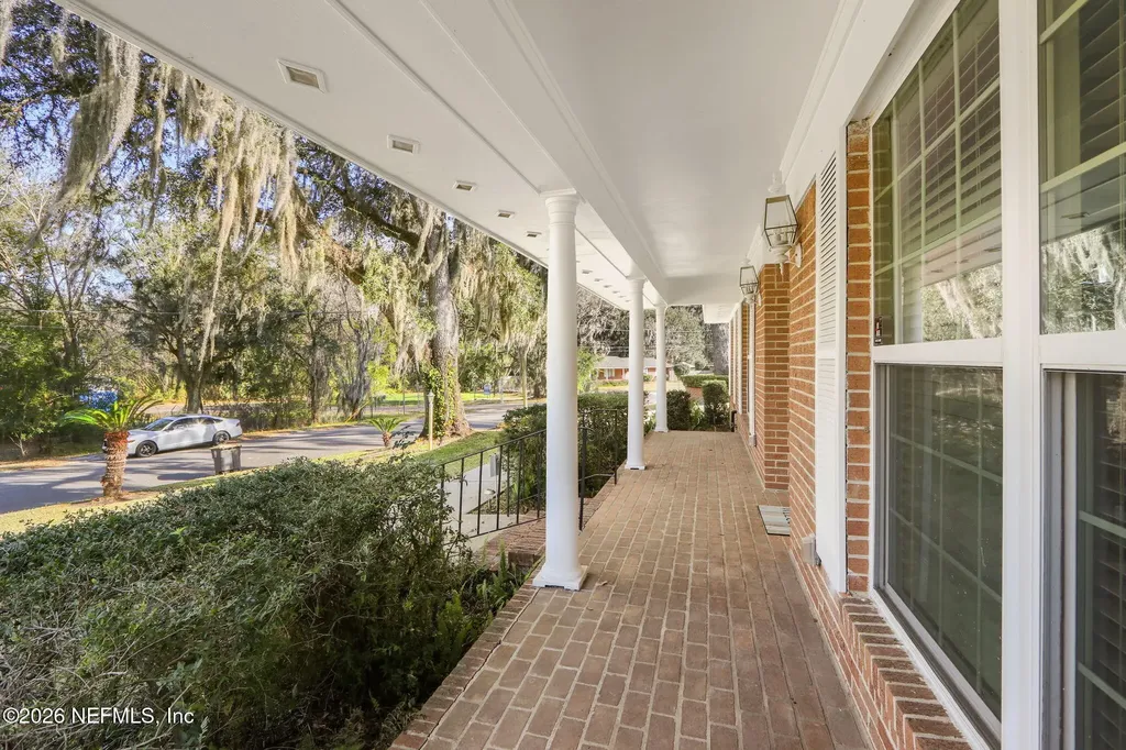 6906 Hanson Drive N Jacksonville FL 32210