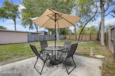 11187 Mikris Drive N Jacksonville FL 32225
