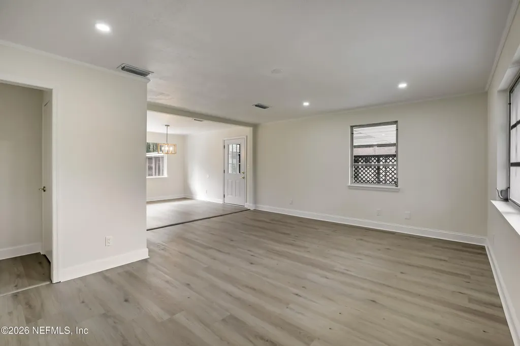 2864 Jerry Lane Jacksonville FL 32218