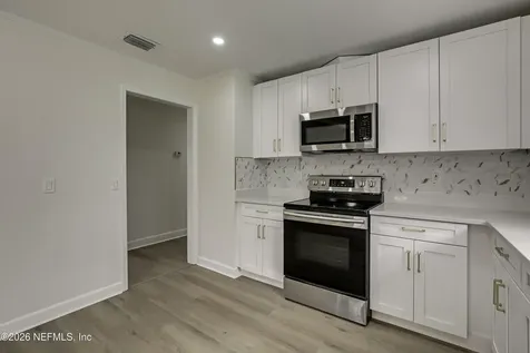 2864 Jerry Lane Jacksonville FL 32218