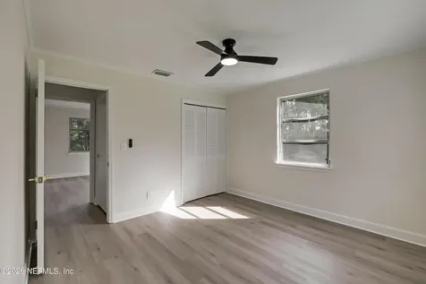 2864 Jerry Lane Jacksonville FL 32218
